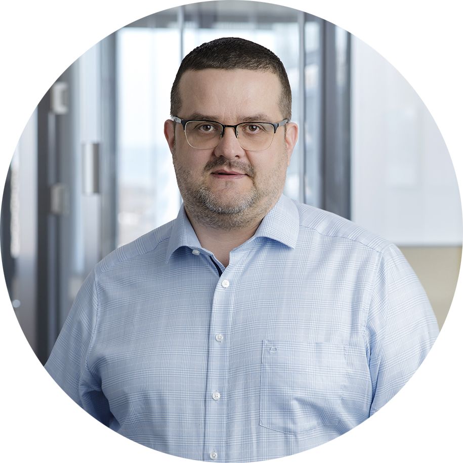 6 Pawel Dzwonnik 915x915 px 1